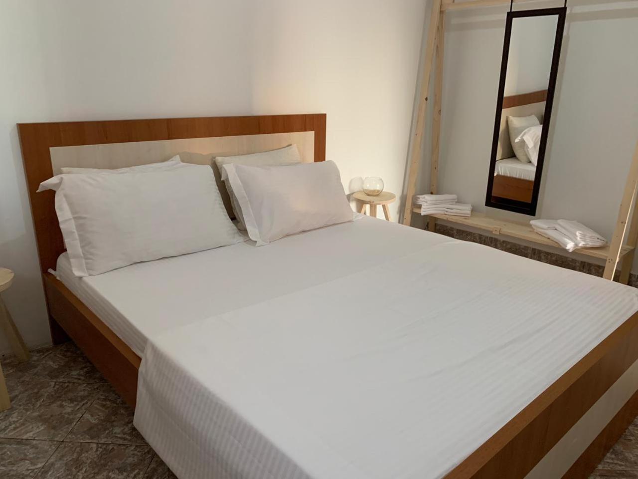 Kenza Apartments Sarandë Habitación foto