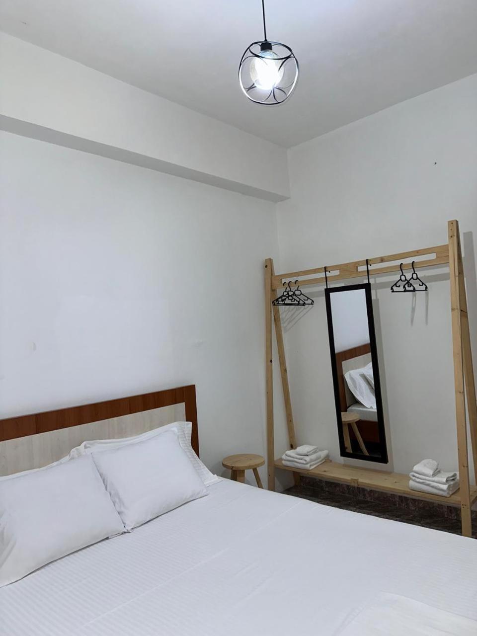 Kenza Apartments Sarandë Exterior foto